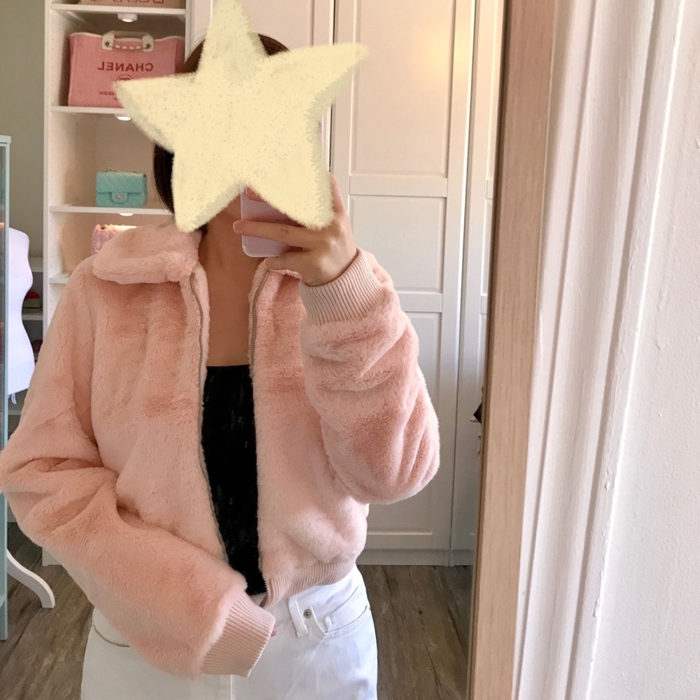 NWOT! Forever 21 Fluffy Faux Fur Nude Pink Zipper Jacket